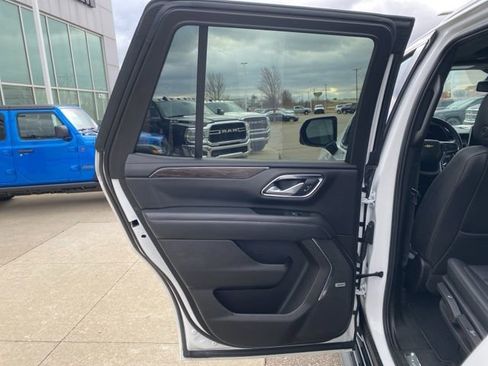 Used 2022 Chevrolet Tahoe LT w/ Luxury Package image 21