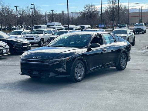 Used 2025 Kia K4 LX image 7