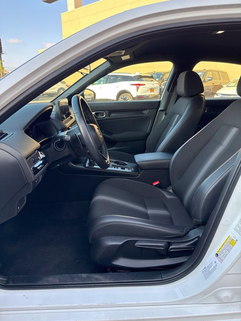 Used 2023 Honda Civic Sport image 14