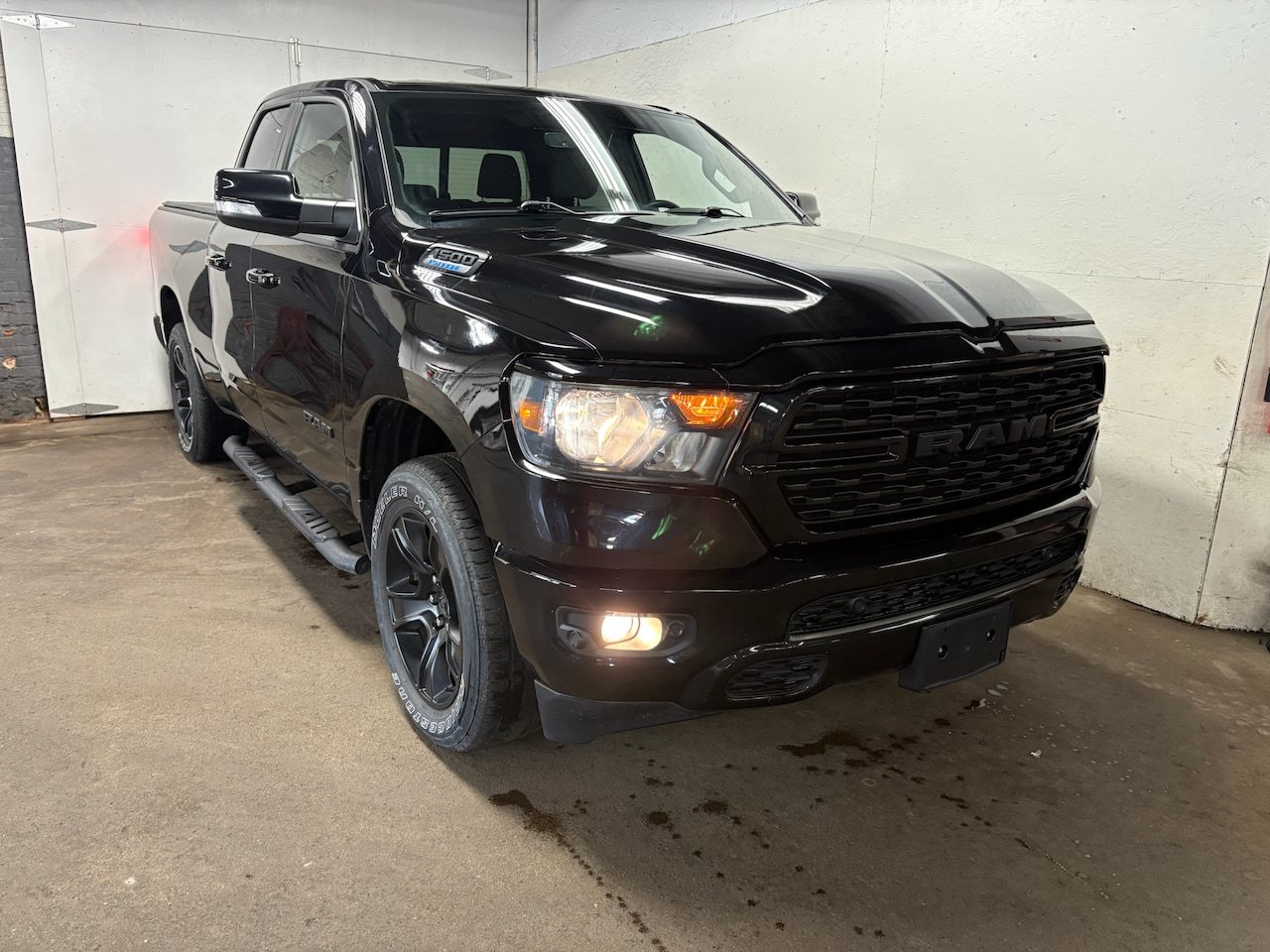 Used 2022 RAM 1500 Big Horn AWD/4WD image 1