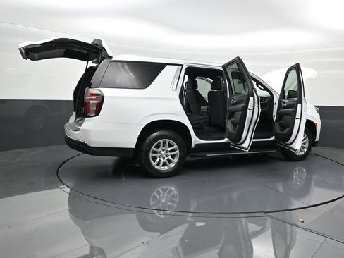 Used 2021 Chevrolet Tahoe LS image 32