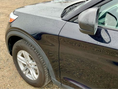 Used 2023 Ford Explorer XLT w/ Equipment Group 202A image 15