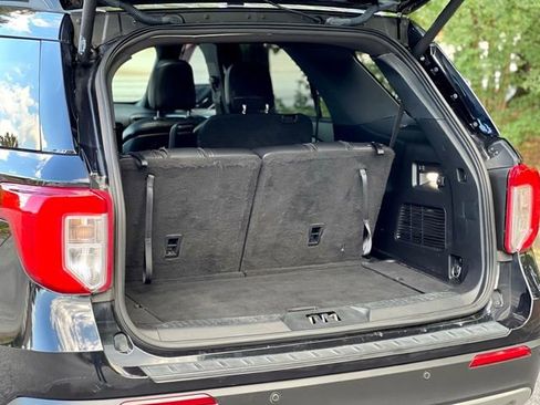 Used 2020 Ford Explorer XLT w/ Equipment Group 202A image 45