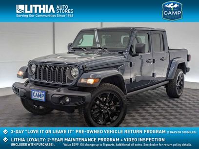 Used 2025 Jeep Gladiator Sport