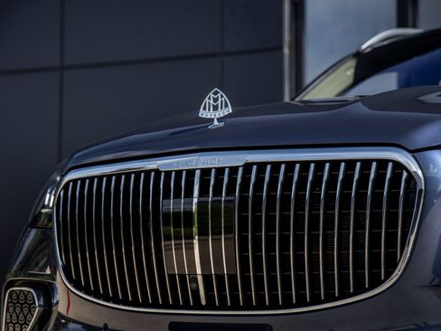 Used 2024 Mercedes-Benz Maybach GLS 600 4MATIC image 18