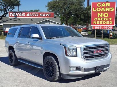 Used 2017 GMC Yukon XL SLE w/ SLE Value Package