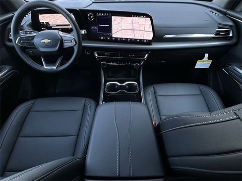 New 2026 Chevrolet Traverse LT w/ Driver Confidence Package image 9