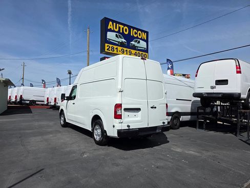 Used 2021 Nissan NV 2500 SV w/ Navigation Package image 27