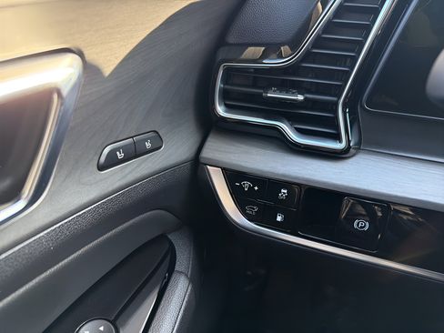 Used 2025 Kia Sportage X-Line Prestige image 19