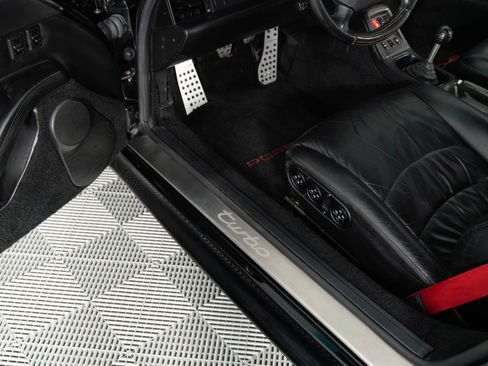 Used 1996 Porsche 911 Turbo RWD image 29