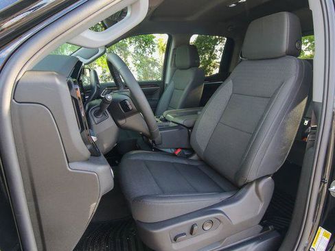 New 2026 GMC Sierra 1500 SLE w/ X31 Off-Road Package AWD/4WD image 15