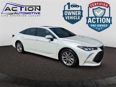 Used 2019 Toyota Avalon XLE w/ Moonroof Package FWD image 1