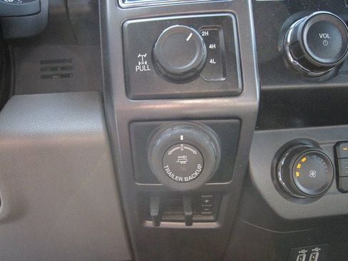 Used 2019 Ford F150 XLT w/ Equipment Group 302A Luxury image 14