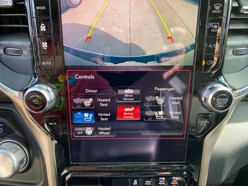 Used 2019 RAM 1500 Laramie AWD/4WD image 24