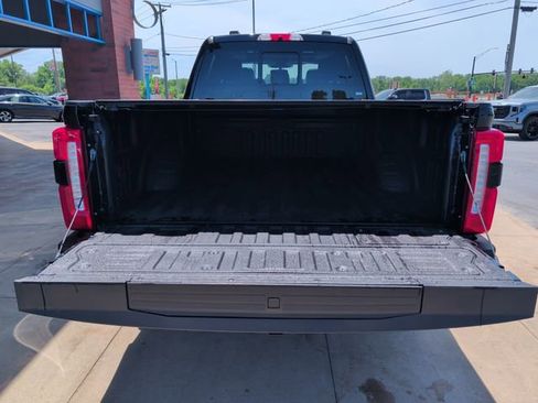Used 2024 Ford F250 Lariat w/ Sport Appearance Package AWD/4WD image 14