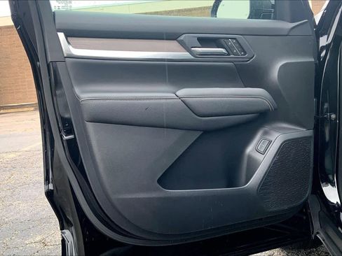 Used 2026 GMC Terrain Denali image 21