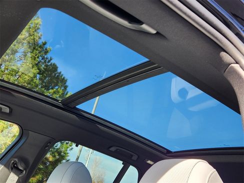 New 2026 BMW X5 xDrive50e image 19