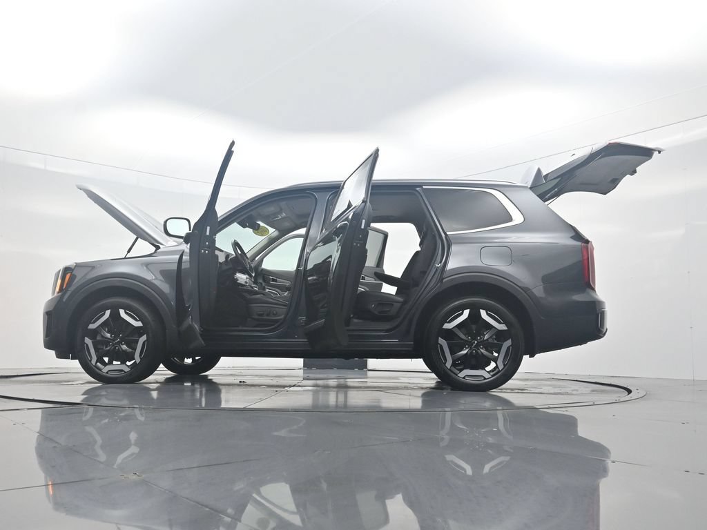 Used 2024 Kia Telluride S w/ S Sunroof Package FWD image 44
