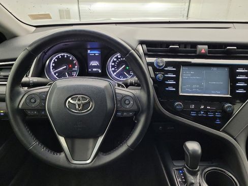 Used 2018 Toyota Camry SE image 22