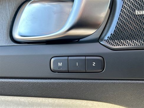 New 2026 Volvo XC40 B5 Ultra w/ Climate Package image 25