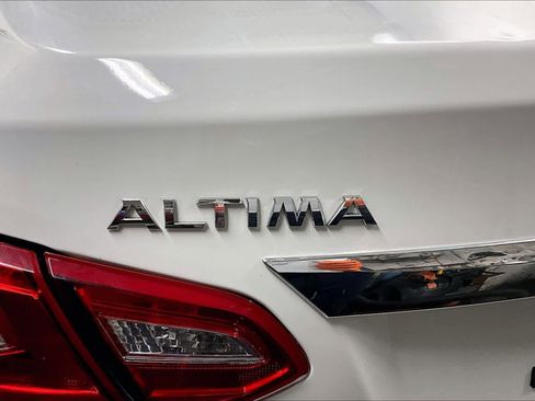 Used 2017 Nissan Altima 2.5 S image 9