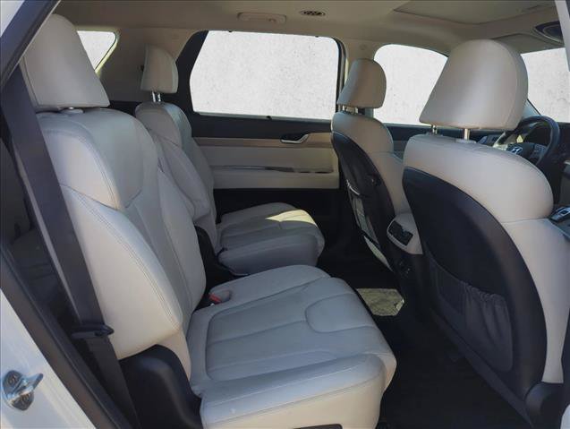 Used 2021 Hyundai Palisade SEL w/ Premium Package FWD image 17