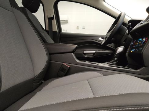 Used 2019 Ford Escape SE FWD image 21