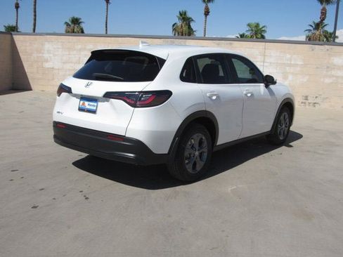 New 2026 Honda HR-V LX image 3