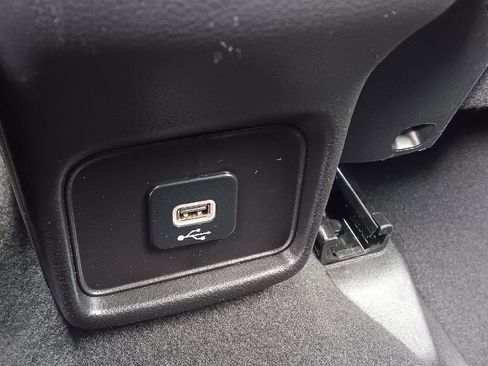 Used 2020 Jeep Compass Latitude image 24