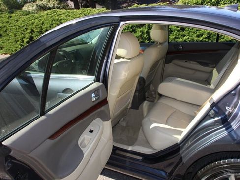 Used 2009 INFINITI G37 x Sedan w/ Premium Pkg AWD/4WD image 16