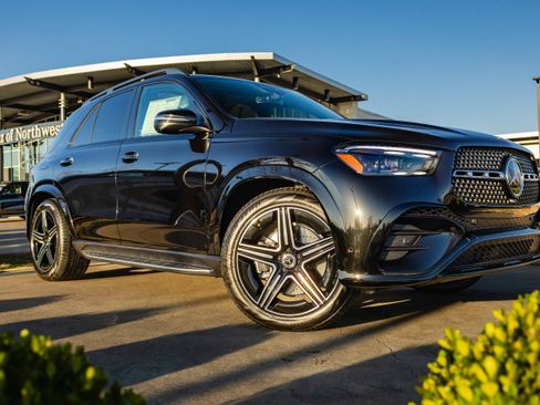 New 2026 Mercedes-Benz GLE 580 4MATIC image 1