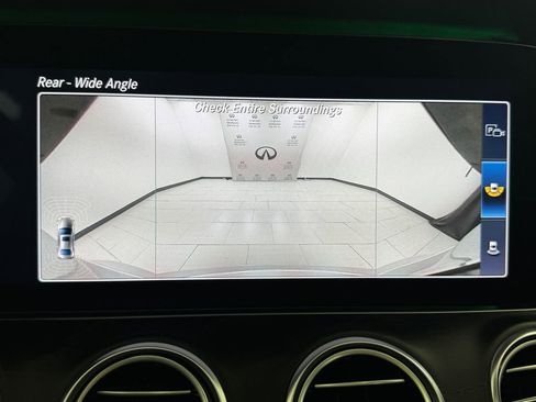 Used 2018 Mercedes-Benz E 300 4MATIC image 21