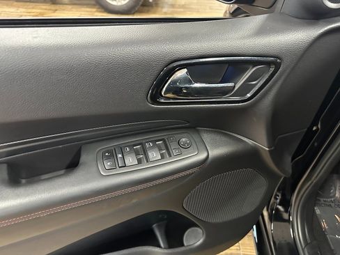 Certified 2025 Dodge Durango GT image 11