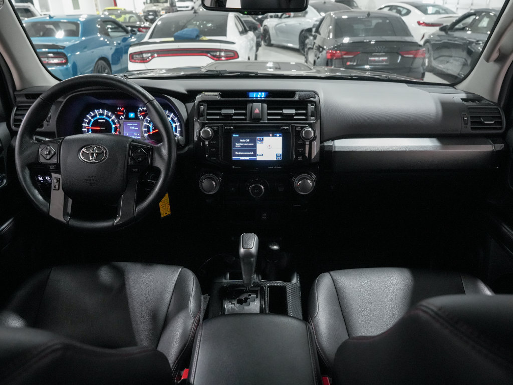 Used 2018 Toyota 4Runner TRD Off-Road Premium AWD/4WD image 28