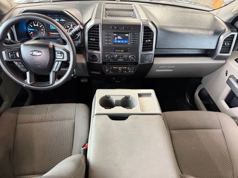 Used 2017 Ford F150 XLT RWD image 30