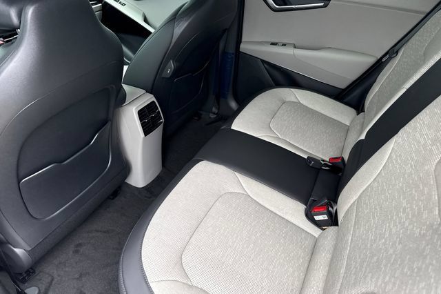New 2026 Kia Niro Wave w/ Wave Preserve Package FWD image 14