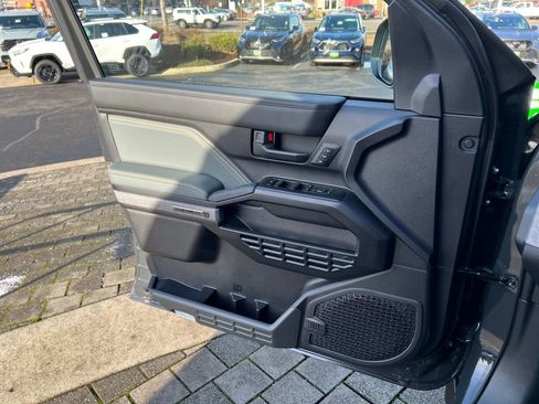 New 2026 Toyota 4Runner Trailhunter image 16