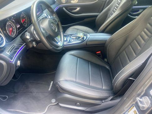 Used 2017 Mercedes-Benz E 300 4MATIC image 6