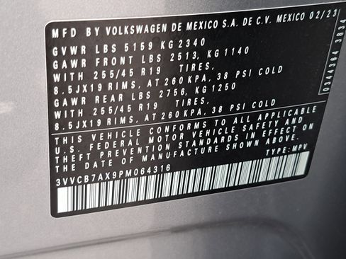 Certified 2023 Volkswagen Tiguan SE R-Line image 34