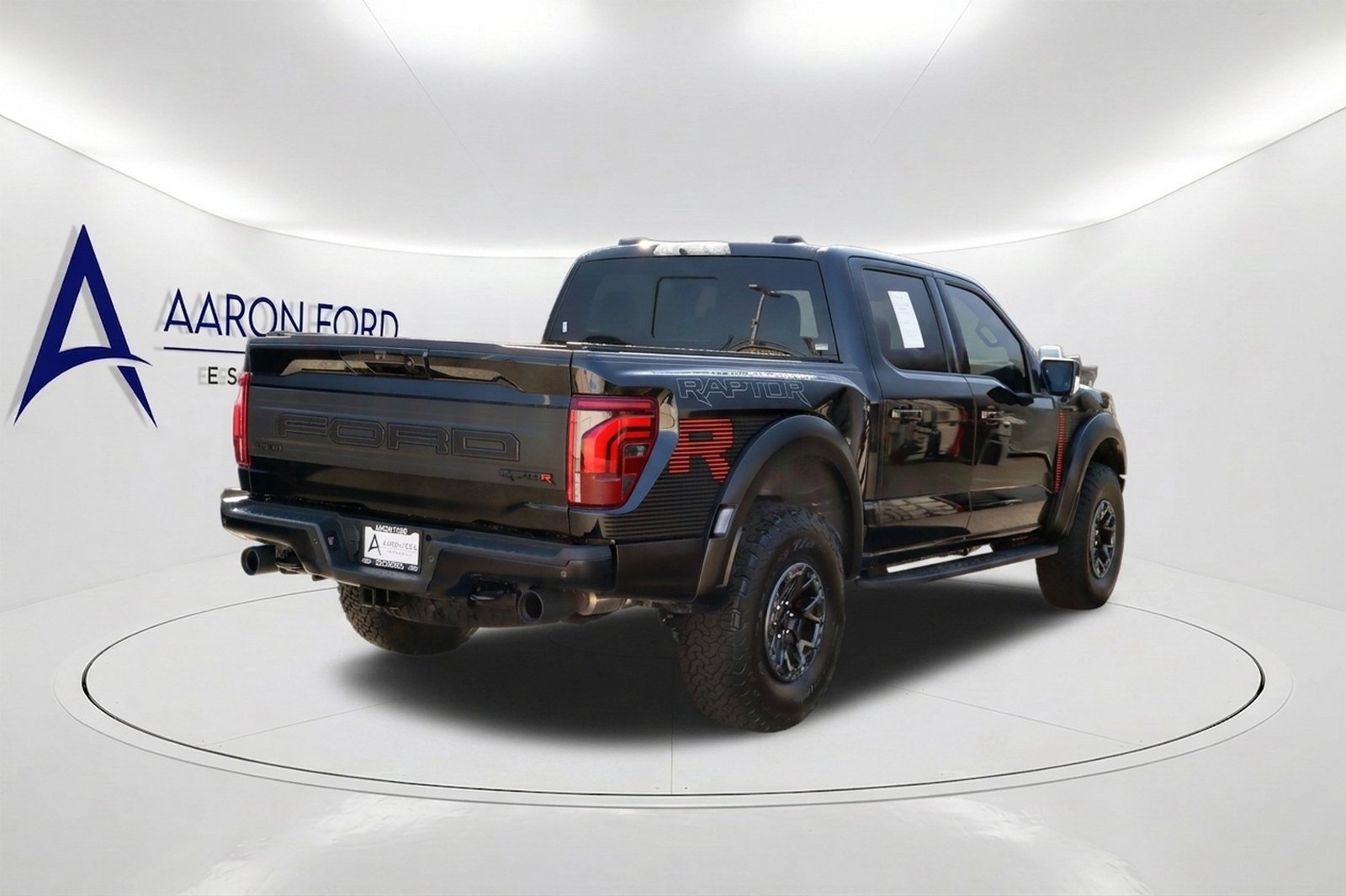 Used 2025 Ford F150 Raptor w/ Equipment Group 803A Raptor R AWD/4WD image 4