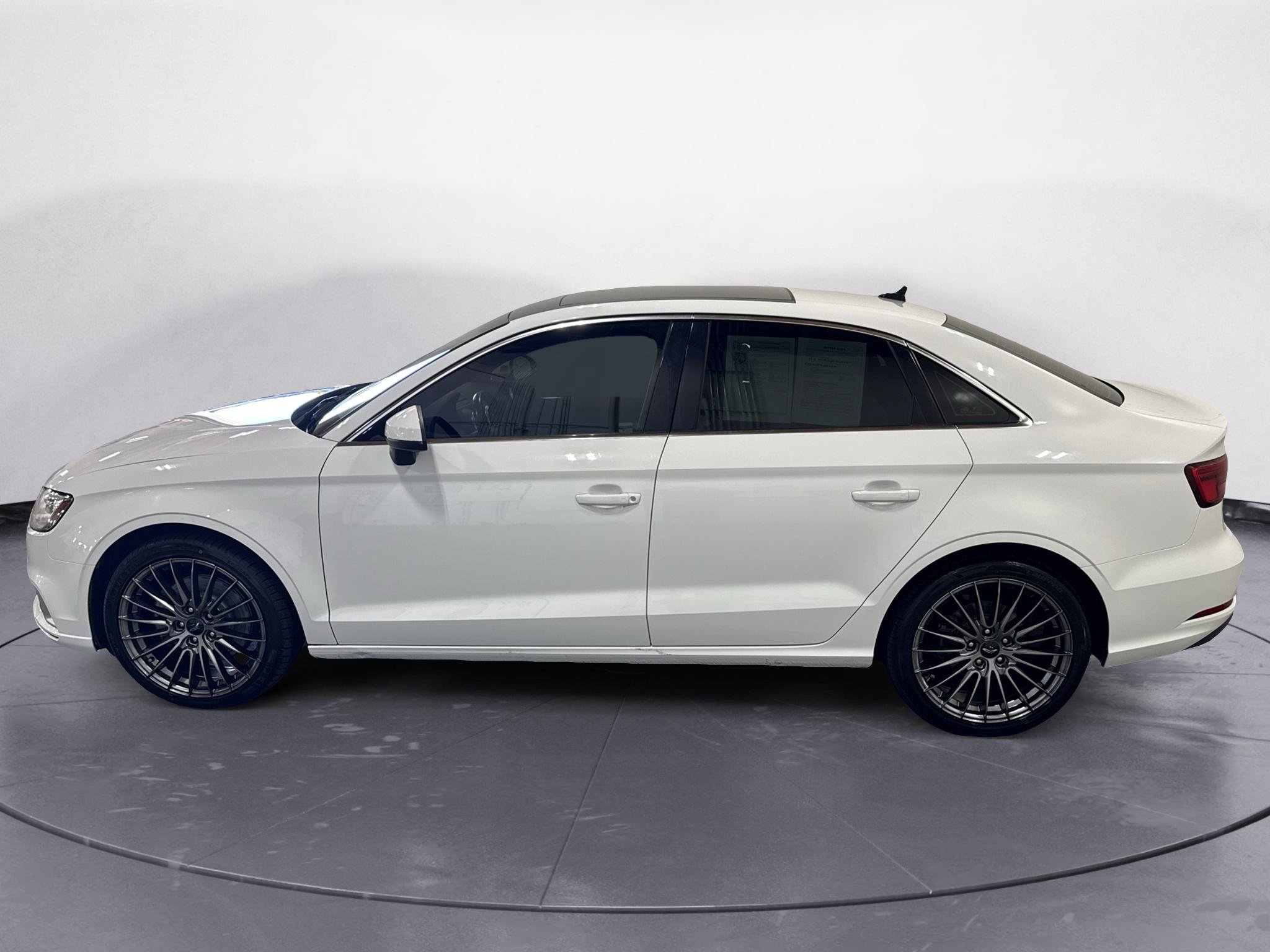 Used 2019 Audi A3 2.0T Premium w/ Convenience Package FWD image 4