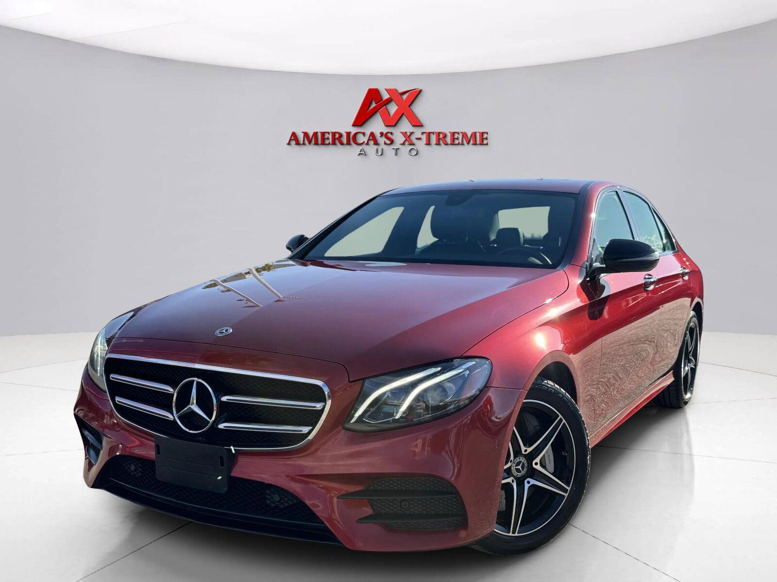 Used 2018 Mercedes-Benz E 300 4MATIC image 1