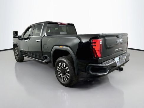 Used 2024 GMC Sierra 3500 Denali Ultimate AWD/4WD image 6