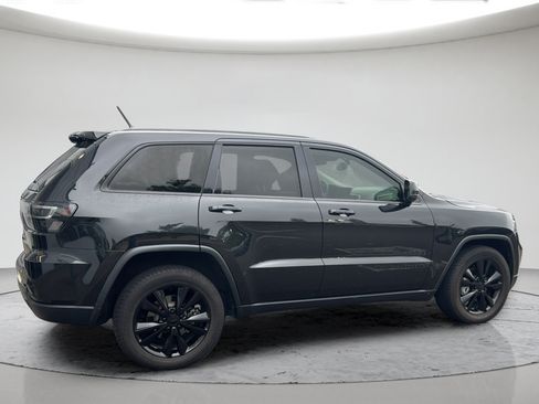 Used 2013 Jeep Grand Cherokee Altitude AWD/4WD image 4