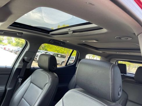 Used 2023 GMC Acadia SLT w/ Elevation Edition FWD image 26