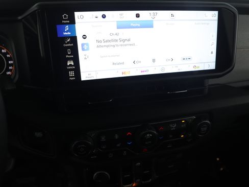 Certified 2024 Jeep Wrangler Sport S image 12