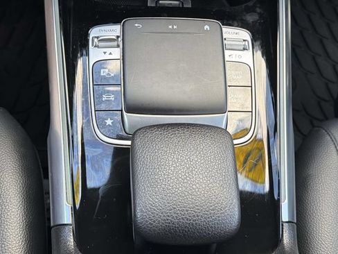 Used 2020 Mercedes-Benz GLB 250 image 29