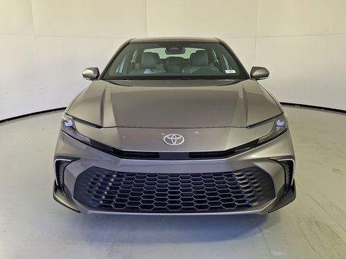 New 2026 Toyota Camry SE w/ Convenience Package image 2