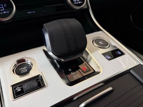 Used 2024 Jaguar XF R-Dynamic SE image 17