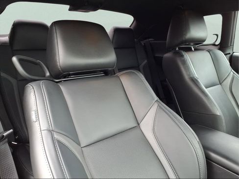 Used 2023 Dodge Challenger SXT w/ Plus Package image 11